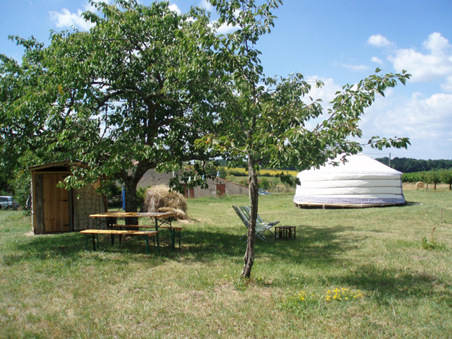 Weekend insolite à la Yourte aux Fruits à Loubès Bernac, en Aquitaine