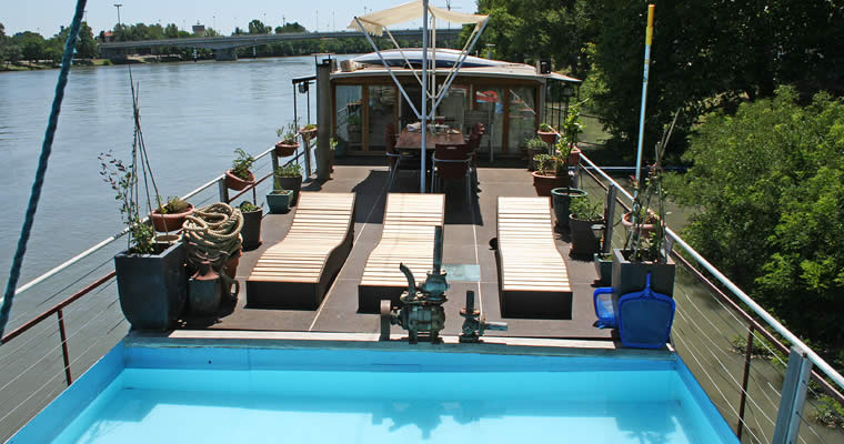 Weekend insolite sur une péniche à Avignon, en Provence